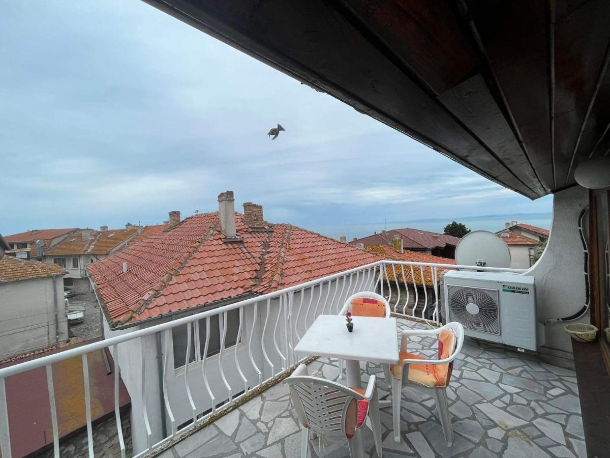 Апартаменти За Гости Nesebar Luaran gambar